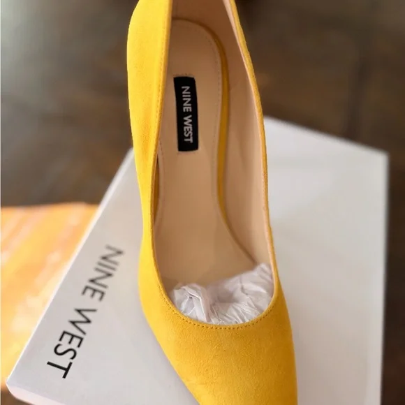 Nine West Vibrant Yellow Heels - Picture 6 of 6